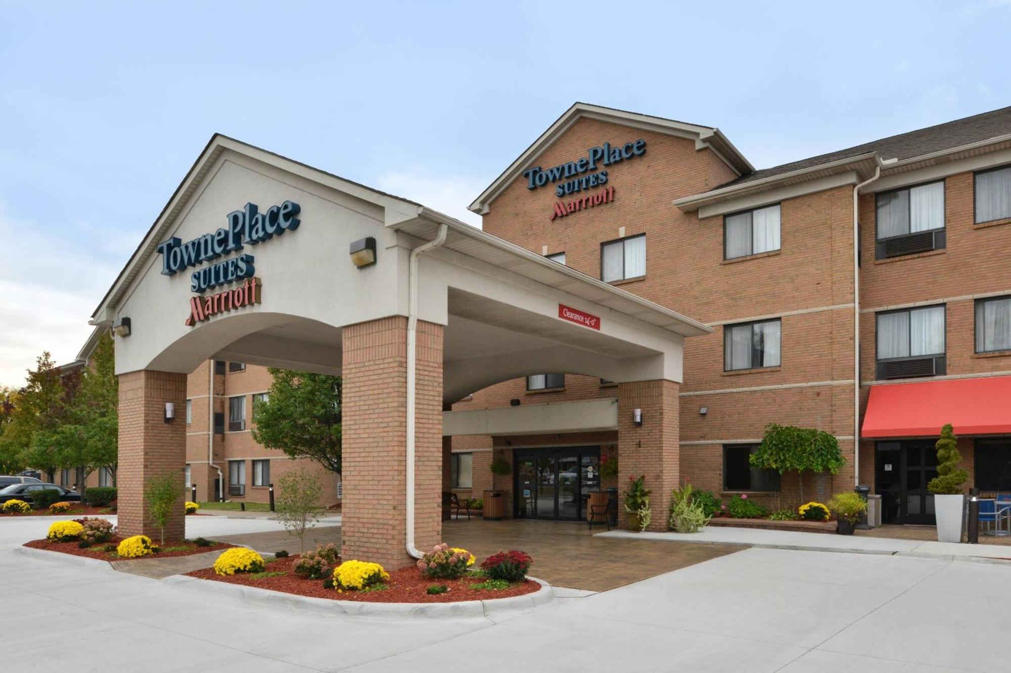 Towneplace Suites Detroit Warren Exterior foto